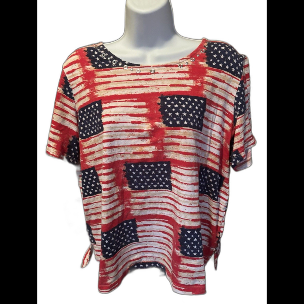 Alfred Dunner Size Petite Large Women’s Patriotic Blouse 42” Bust 23” L
